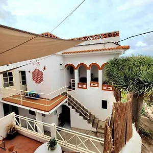  Maison d'hôtes Acoran Family Guests House With Included Morning Yoga Practice